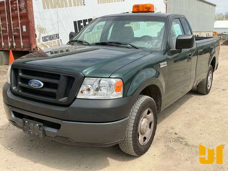 2007 FORD F-150 XL EXTENDED CAB 4X2 PICKUP VIN: 1FTRF12247KC68512