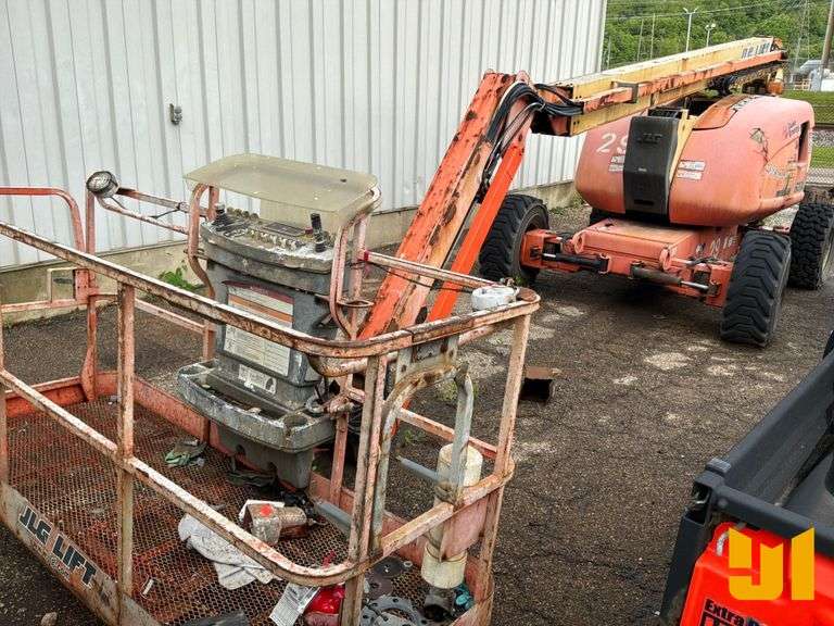 2004 JLG 600AJ 4X4 TELESCOPIC BOOM LIFT SN: 0300074532
