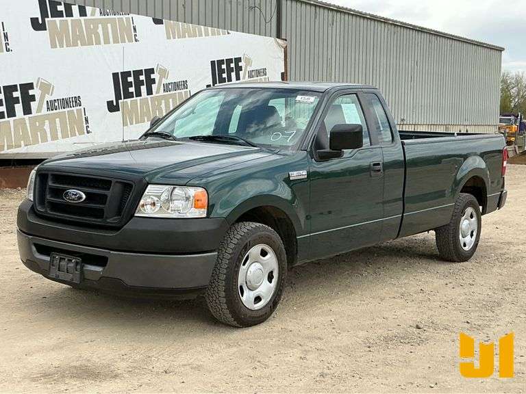 2007 FORD F-150 XL EXTENDED CAB 4X2 PICKUP VIN: 1FTRF12207KC68507