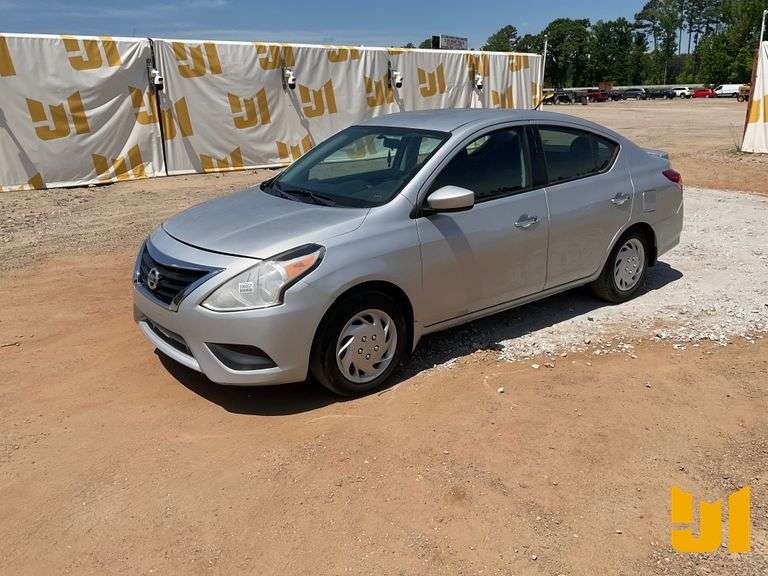 2017 NISSAN VERSA SV VIN: 3N1CN7APXHK470143 FWD