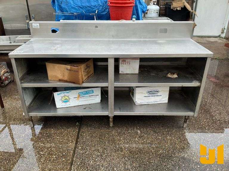 STAINLESS PREP TABLE