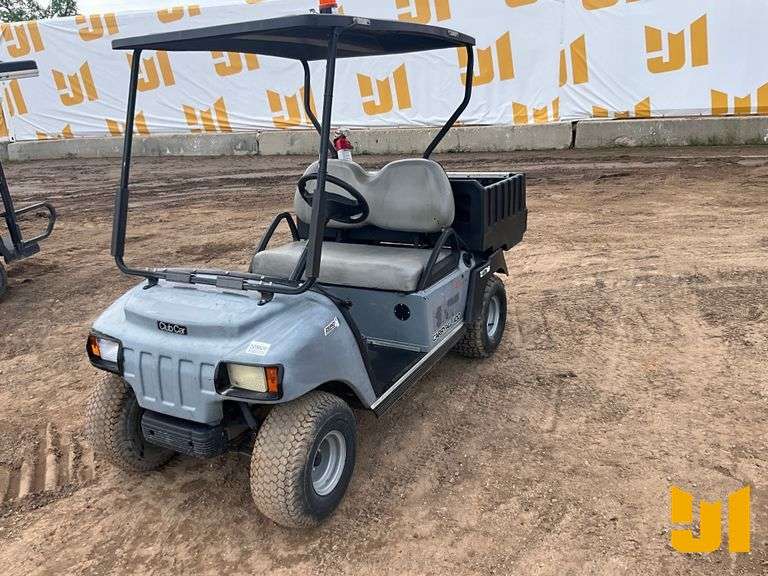 2018 CLUB CAR CARRYALL 100 SN: FC1840-913324 2-SEATER GOLF CART