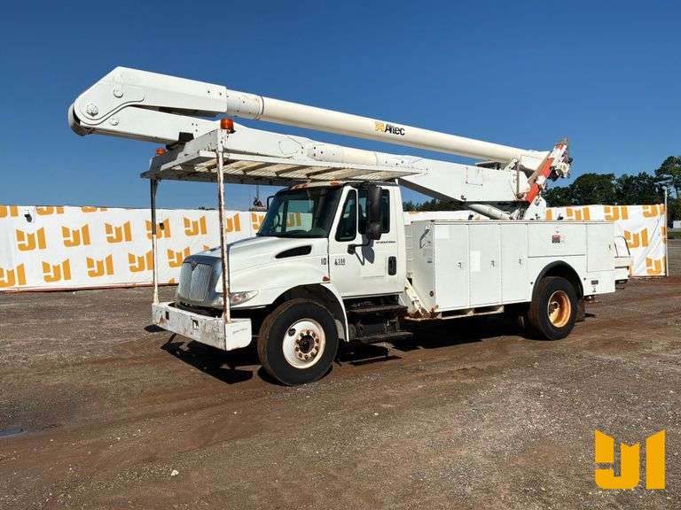 ALTEC AA755L 2005 INTERNATIONAL 4300 MATERIAL HANDLING BUCKET TRUCK VIN: 1HTMMAAN95H677534