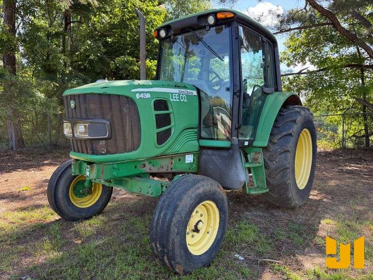 2011 JOHN DEERE 6430 MUNICIPAL TRACTOR SN: 665272
