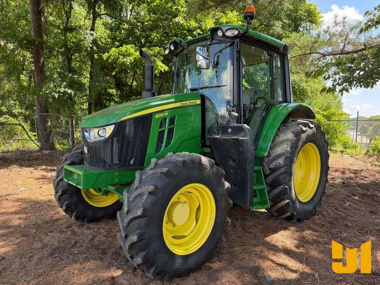 2020 JOHN DEERE 6120M 4X4 TRACTOR SN: 957439
