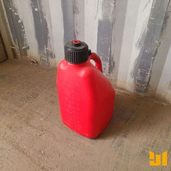 UNUSED 5 GAL MULTI-PURPOSE JUG