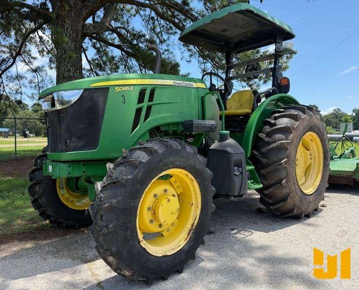 2014 JOHN DEERE 5085E SN: 100651