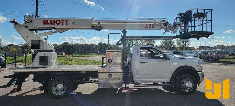 ELLIOTT 2024 RAM 5500 BUCKET TRUCK VIN: 3C7WRMCL3RG319109