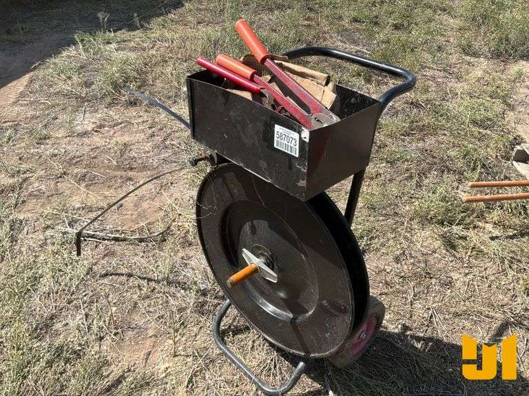 METAL BANDING MACHINE