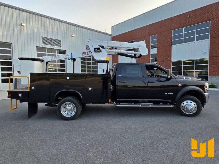2022 RAM 5500 ARTICULATING & TELESCOPIC BUCKET TRUCK VIN: 3C7WRNEL6NG378765