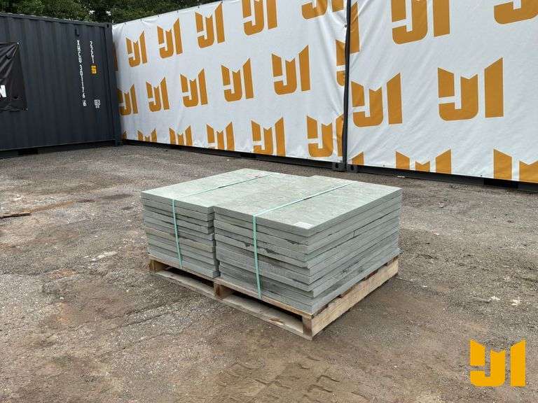 PALLET OF PENNSYLVANIA BLUE STONE PAVERS 36”X24”X2”