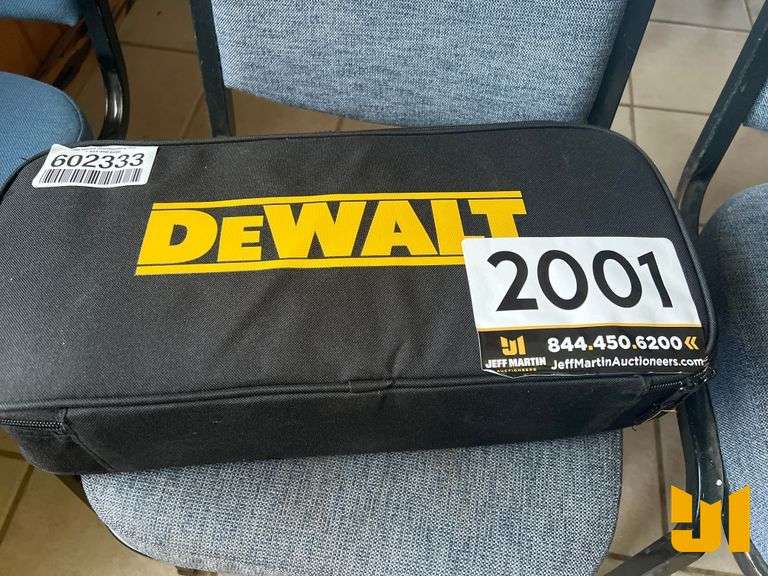 TOOL BAG WITH SOCKET SET, QTY OF (6) SCREW DRIVERS,