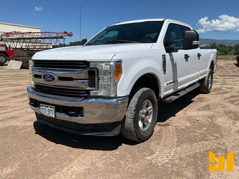 2017 FORD F-250 SD XLT CREW CAB 4X4 PICKUP VIN: 1FT7W2BT0HED13449