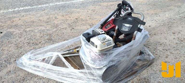 PALLET OF 2 SIMPSON PRESSURE WASHERS & WEED EATERS