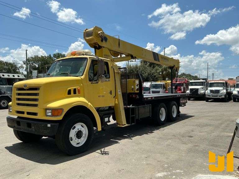 1998 NATIONAL 600C 17 TON BOOM SN: 28901 MOUNTED ON 1998 FORD LT9501 STRAIGHT BOOM TRUCK VIN: 1FDYW9
