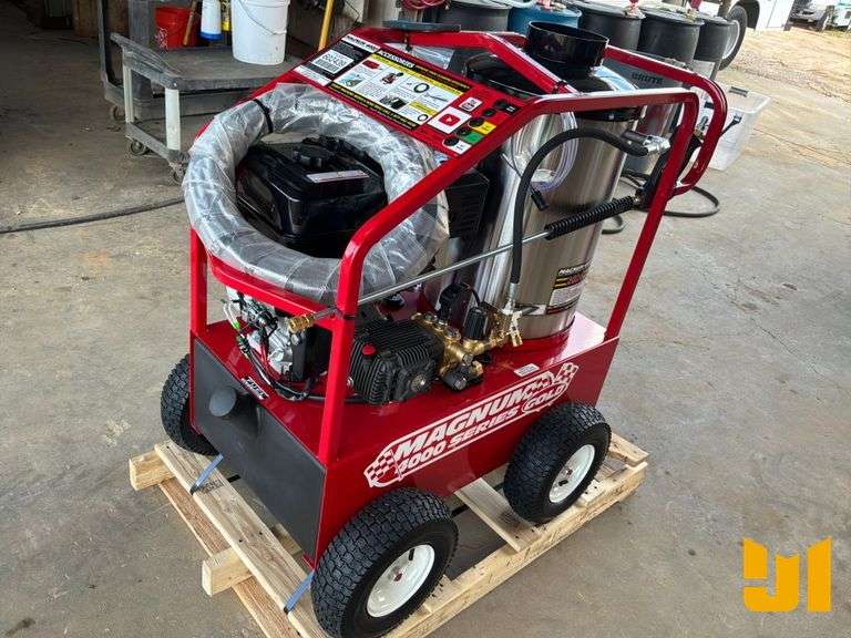 UNUSED EASY-KLEEN MAGNUM  PRESSURE WASHER SN: 2622112