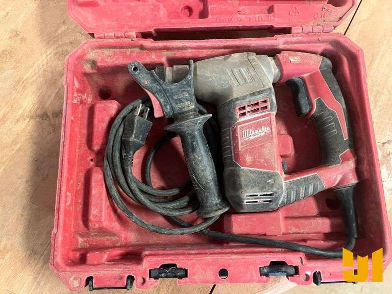 MILWAUKEE ELECTRIC DRILL