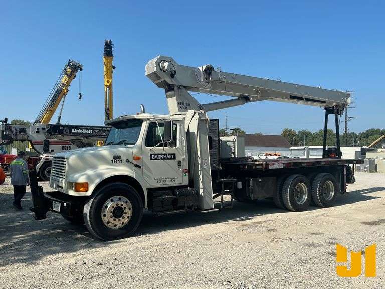 2002 NATIONAL 800C 21 TON BOOM SN: 33979 MOUNTED ON 2002 INTERNATIONAL F-4900 STRAIGHT BOOM TRUCK VI