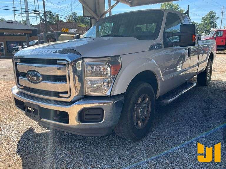 2014 FORD F-250 XLT EXTENDED CAB 4X2 PICKUP VIN: 1FT7X2A67EEA35542