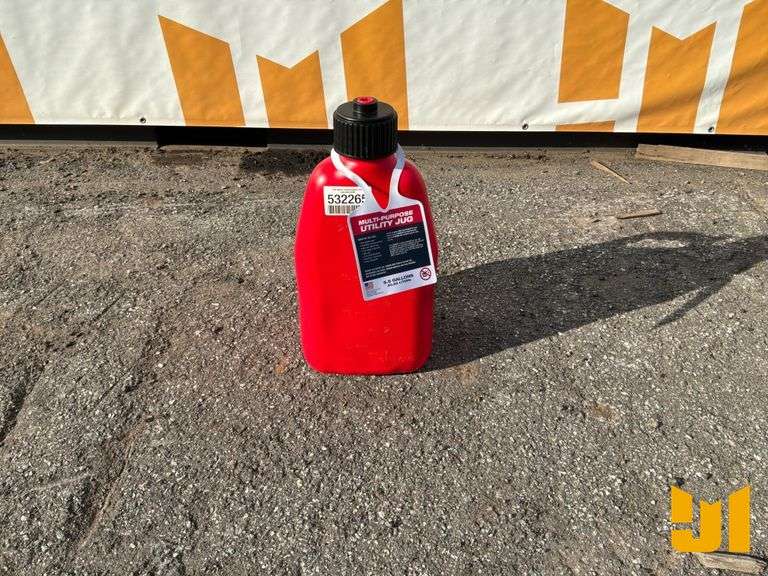 UNUSED PLASTIC PRODUCT FORMERS 5 GAL MULTI-PURPOSE UTILITY JUG