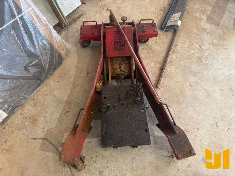 NORCO 1 1/2 TON TRANSMISSION JACK