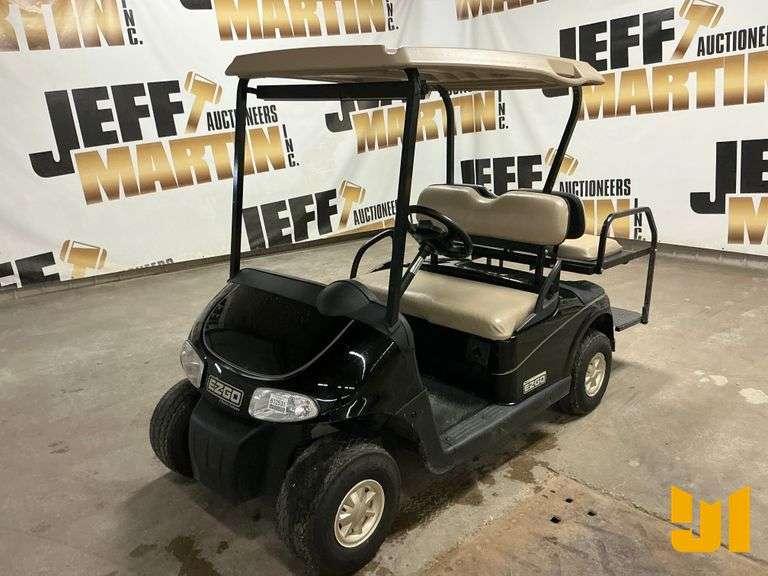 EZ GO RXV SN: 5071161 4-SEATER GOLF CART