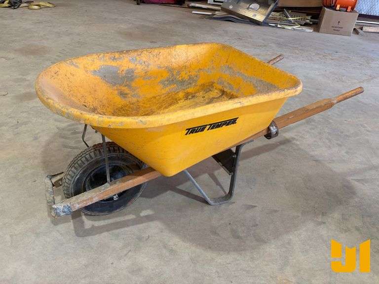 TRUE TEMPER WHEEL BARREL