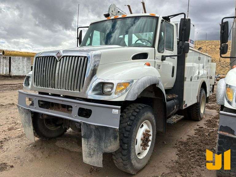 2007 INTERNATIONAL 7300 S/A MECHANICS TRUCK VIN: 1HTWBAAN47J530094