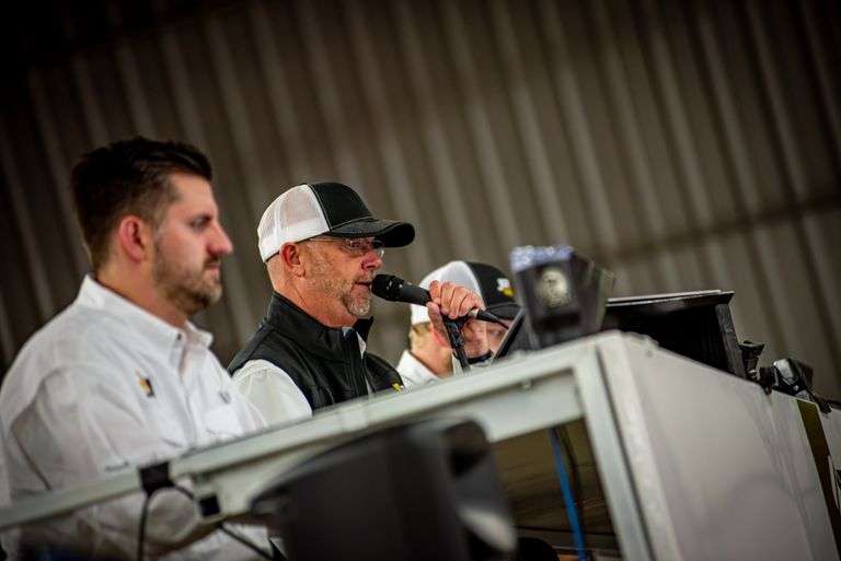 What is a Virtual Auction: Understanding The Modern Way to Buy & Sell Equipment
