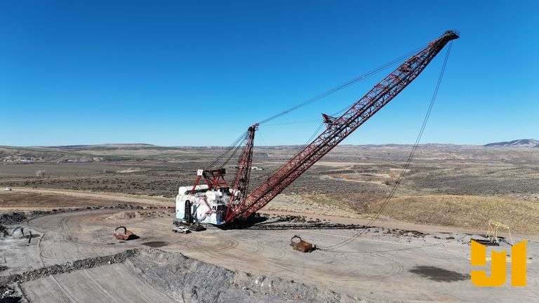 1977 PAGE  752  DRAGLINE  SN: 382
