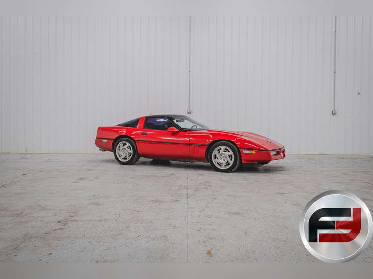 1990 CHEVROLET CORVETTE VIN: 1G1YY2381L5109575