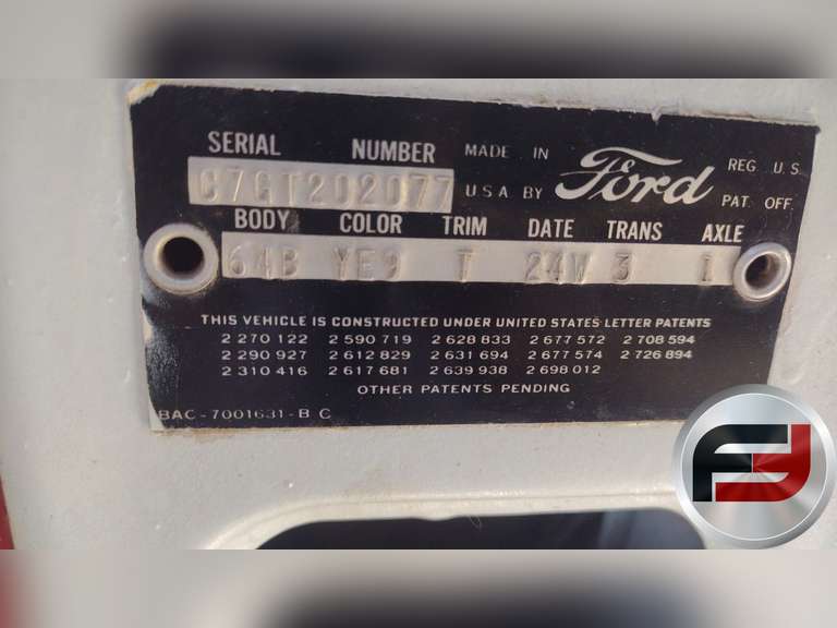 1957 FORD FAIRLANE 500 VIN: C7GT202077