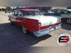 1957 FORD FAIRLANE 500 VIN: C7GT202077