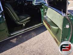 1957 OLDSMOBILE SUPER 88 VIN: 577C10948