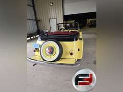 1949 WILLYS JEEPSTER VIN: S22559