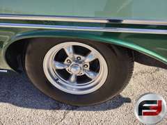 1957 OLDSMOBILE SUPER 88 VIN: 577C10948