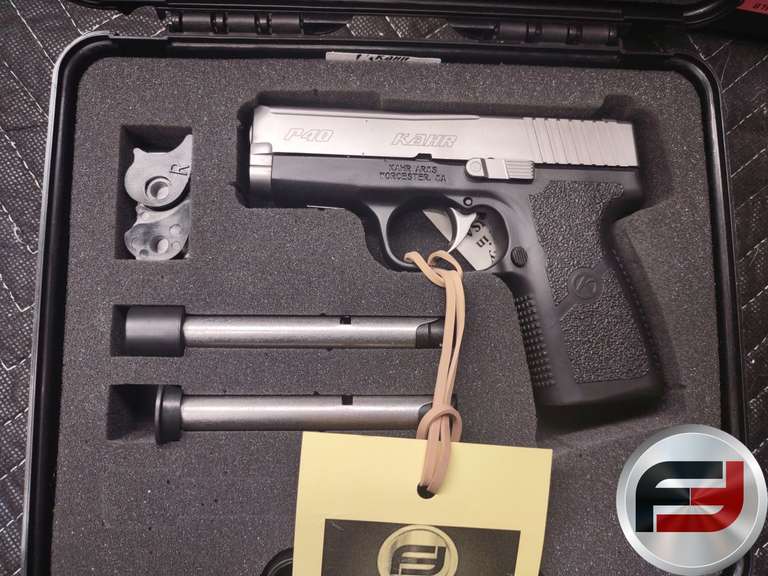 KAHR ARMS MODEL P40 .40 SMITH & WESSON SN: FA3724