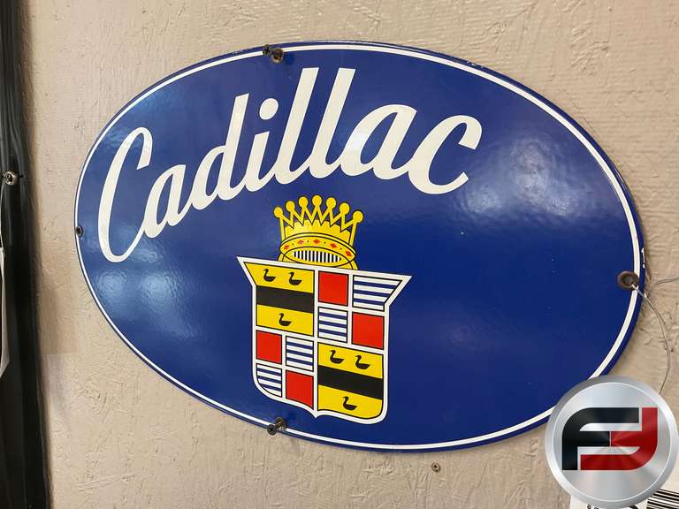 CADILLAC OVAL, ENAMEL, SINGLE SIDED, 18” X 11”,