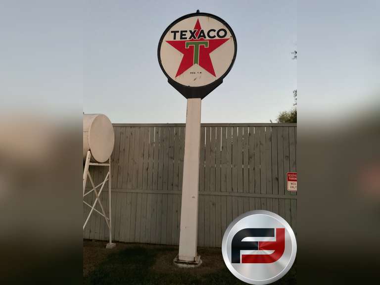 TEXACO PORCELAIN DOUBLE SIDED 72" DIAM SIGN WITH BANJO POLE