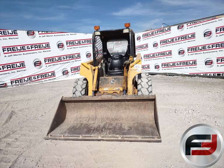 JOHN DEERE 250 SERIES II SKID STEER LOADER SN: T00250E932133