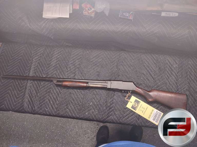 WESTERN FIELD BY MONTGOMERY WARD MODEL 35 12 GAUGE SN: U23082