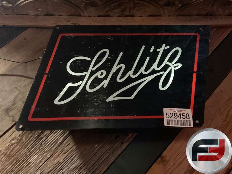 SCHLITZ LIGHTED SIGN
