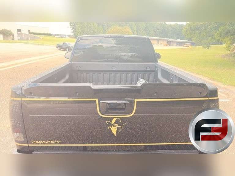 2010 GMC 1500 BANDIT EDITION  2 DOOR TRUCK VIN: 1CTRCTEA2AZ2