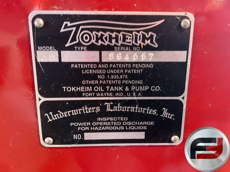 TEXACO TOKHEIM MODEL 39 GAS PUMP WITH GLOBE, **SMALL GLASS