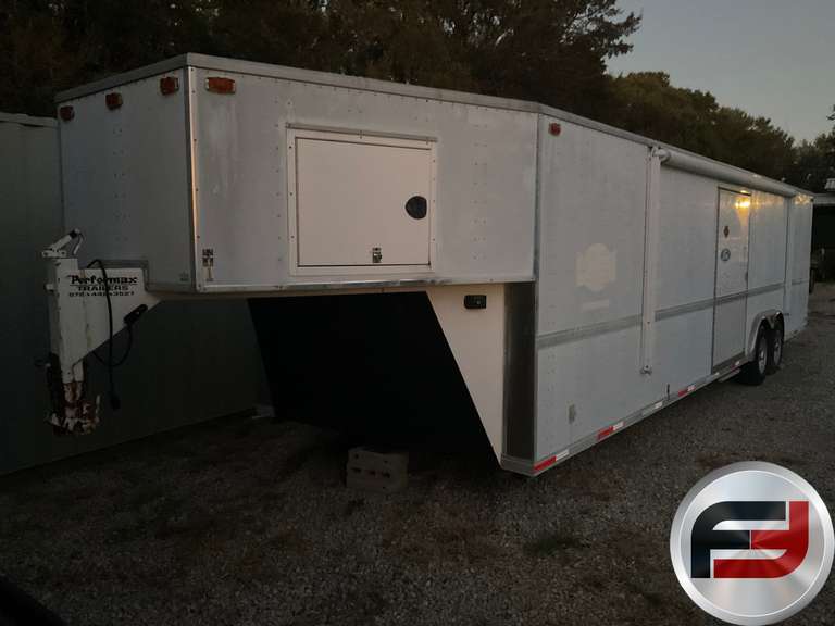 2002 PERFORMAX CUSTOM TRAILERS 32' ENCLOSED TRAILER VIN: 1P9GC37202W280197