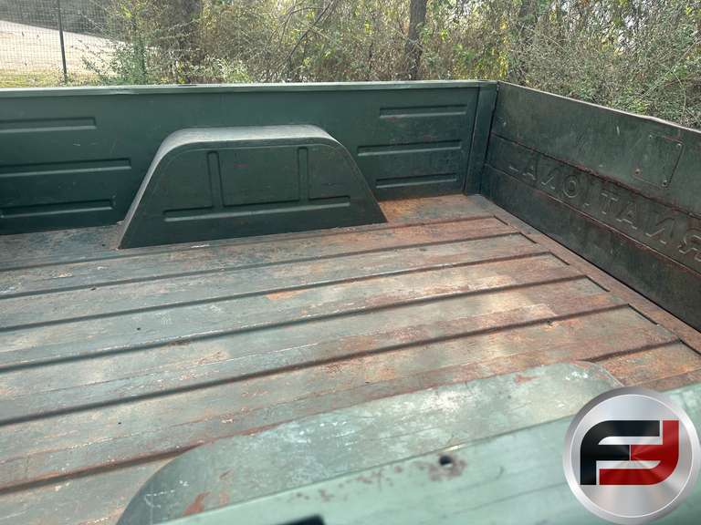 INTERNATIONAL  1110 4X4 PICKUP VIN: B43108H322432