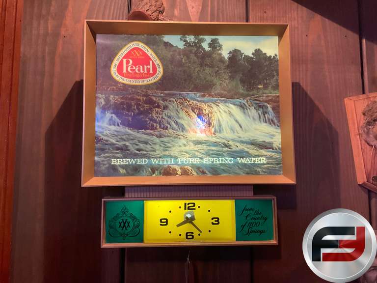 PEARL FINE LAGER BEER LIGHT CLOCK SIGN
