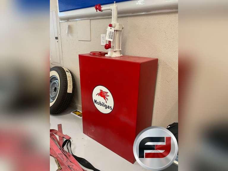 MOBILGAS BULK OIL TANK, BENNETT PUMPS MODEL 657