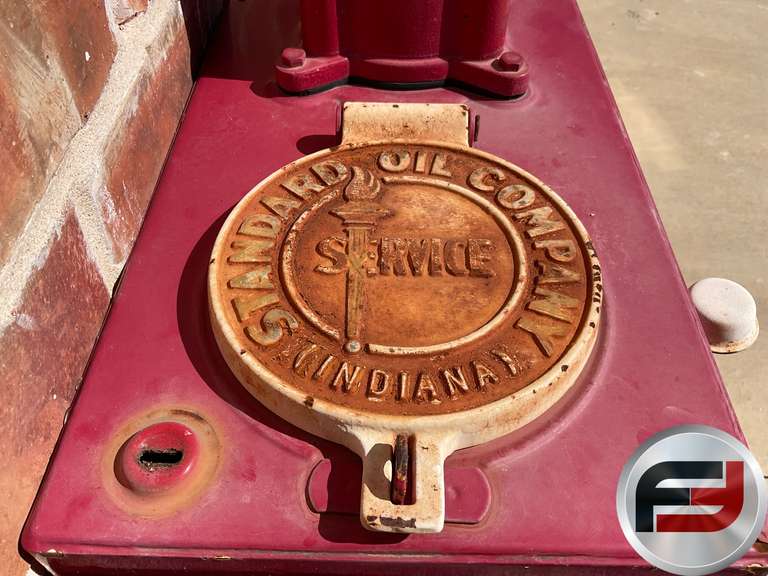 STANDARD OIL BULK OIL TANK