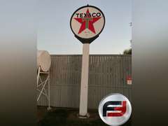 TEXACO PORCELAIN DOUBLE SIDED 72" DIAM SIGN WITH BANJO POLE